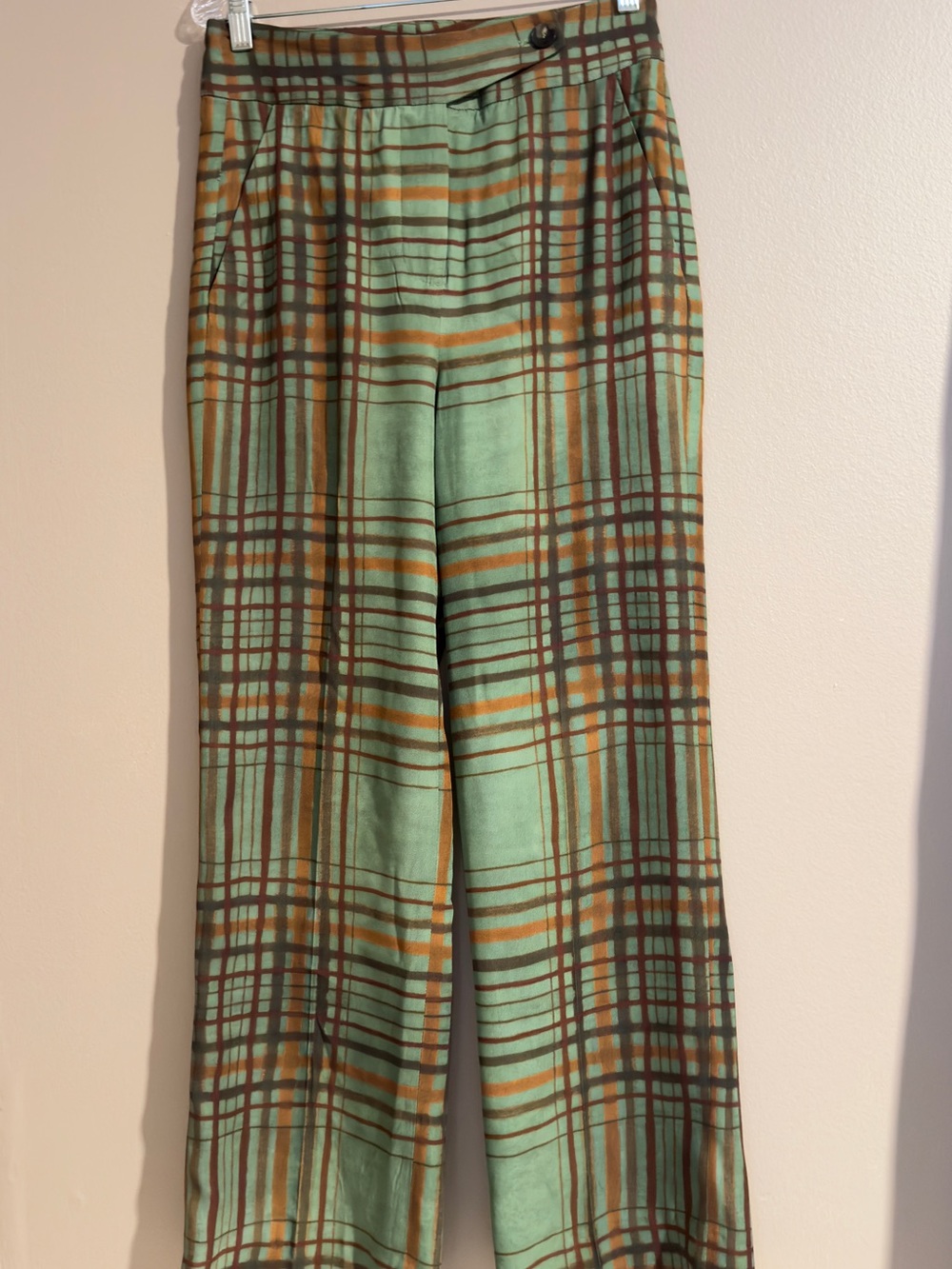 ZARA ZW Collection Plaid
Wide-Leg Pants - Rare & High-Demand Style!